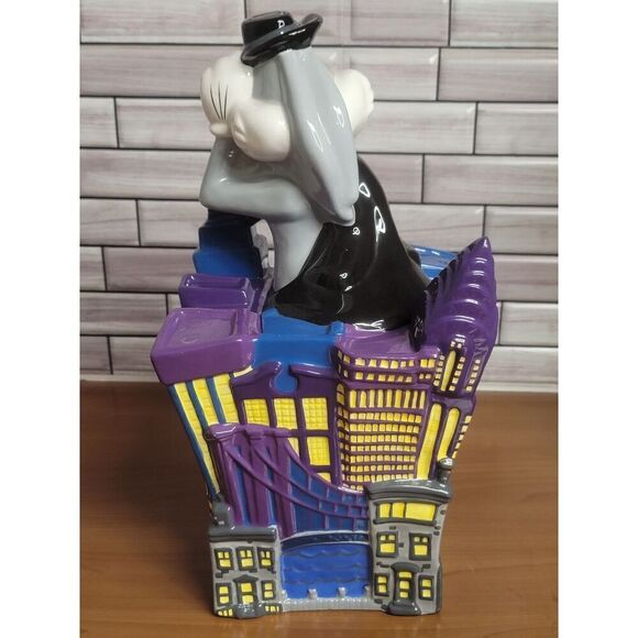Warner Brothers Studio Bugs Bunny NEW YORK Musical Cookie Jar - Picture 6 of 11